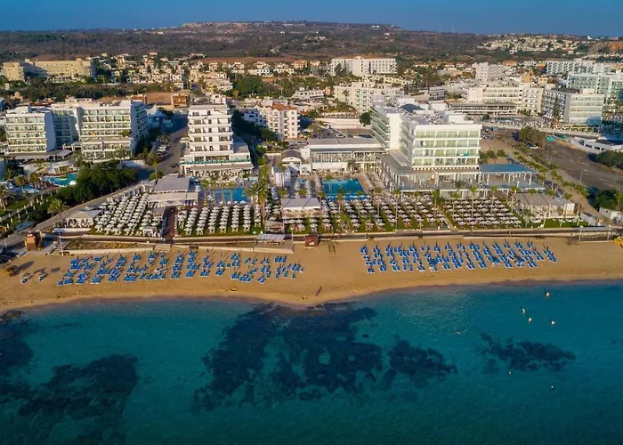 Constantinos The Great Hotell 5*
