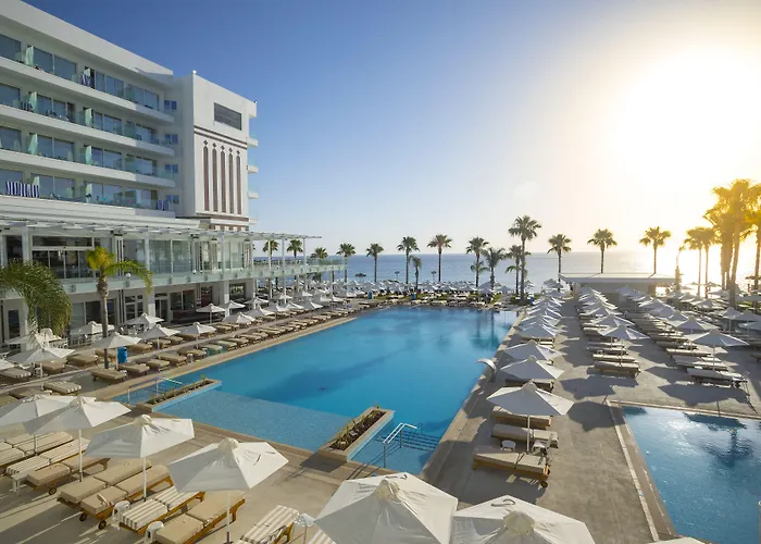 Constantinos The Great Protaras