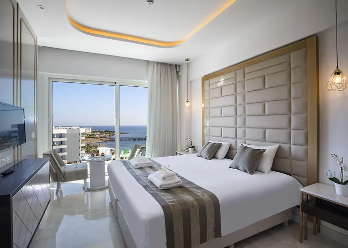 Constantinos The Great Hotell