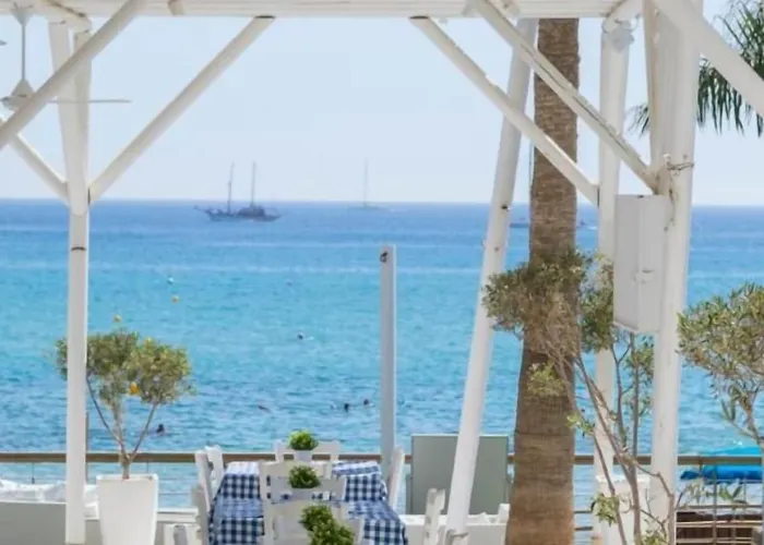 Hotell Constantinos The Great