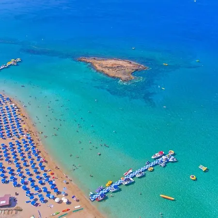 Constantinos The Great Protaras