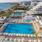 Constantinos The Great Hotel