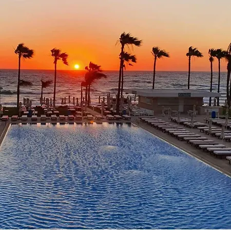 Constantinos The Great Hotel
