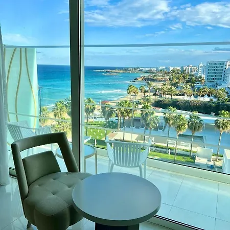 Constantinos The Great Hotel