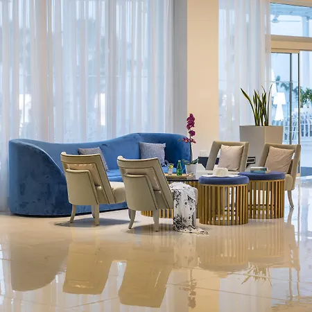 호텔 Constantinos The Great