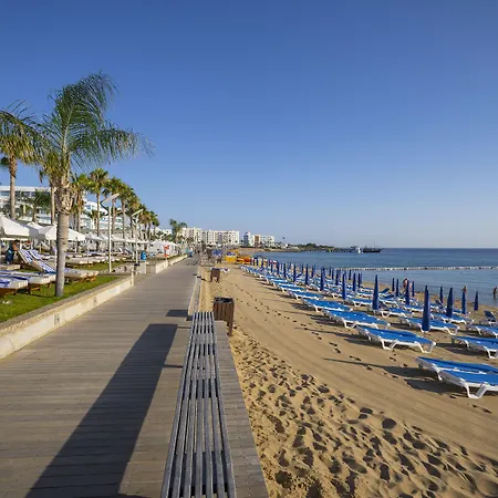 Hotel Constantinos The Great