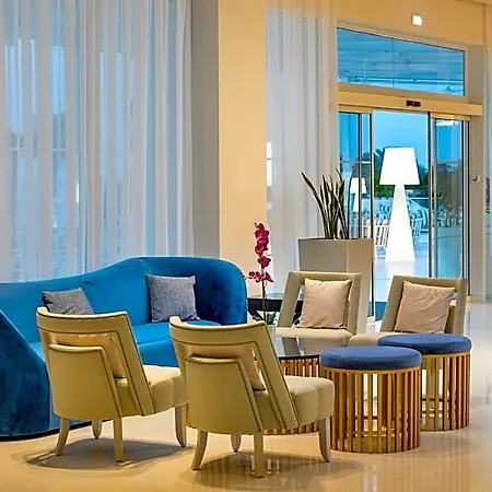 Constantinos The Great Hotel