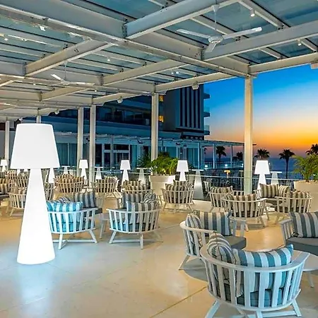 Hotel Constantinos The Great