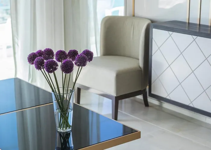 Constantinos The Great Protaras