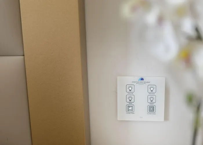 Constantinos The Great