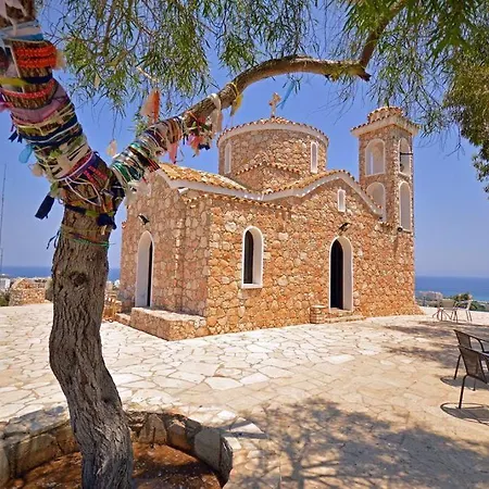 מלון Constantinos The Great 5*